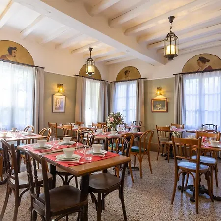 Le Relais De Poste Centre Historique 2*